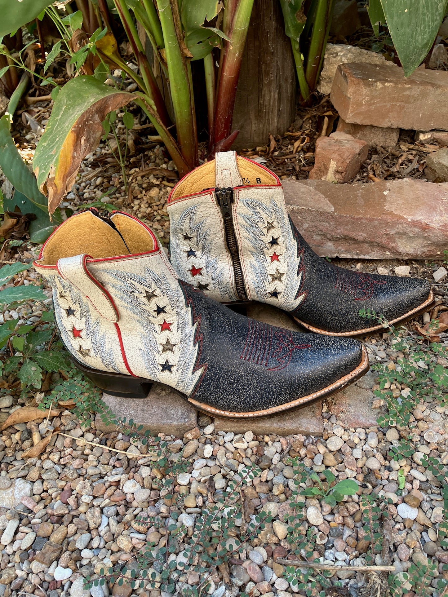Old Gringo Women's Legacy Blue Zipper Bootie