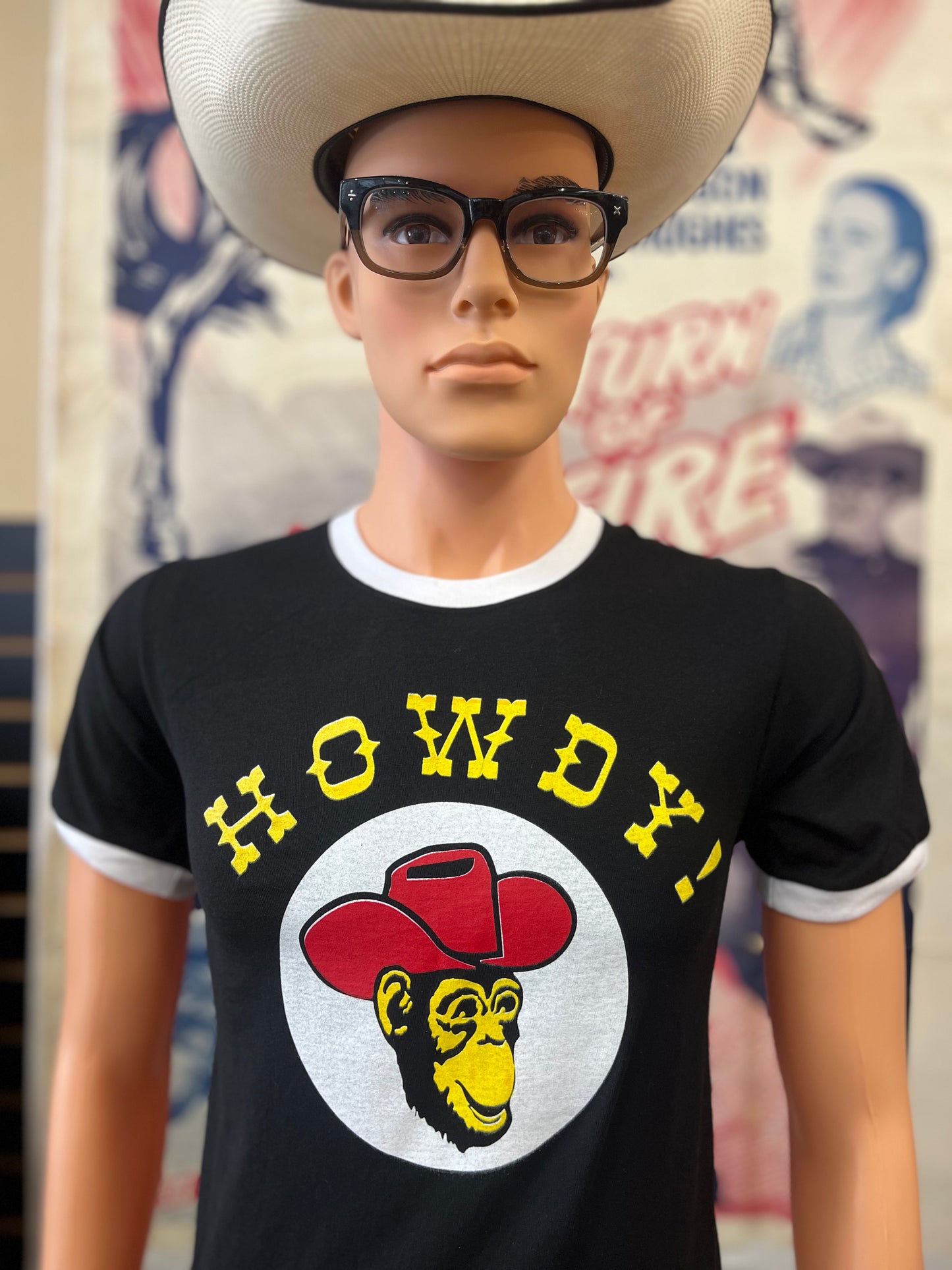 Howdy Henry Black Ringer