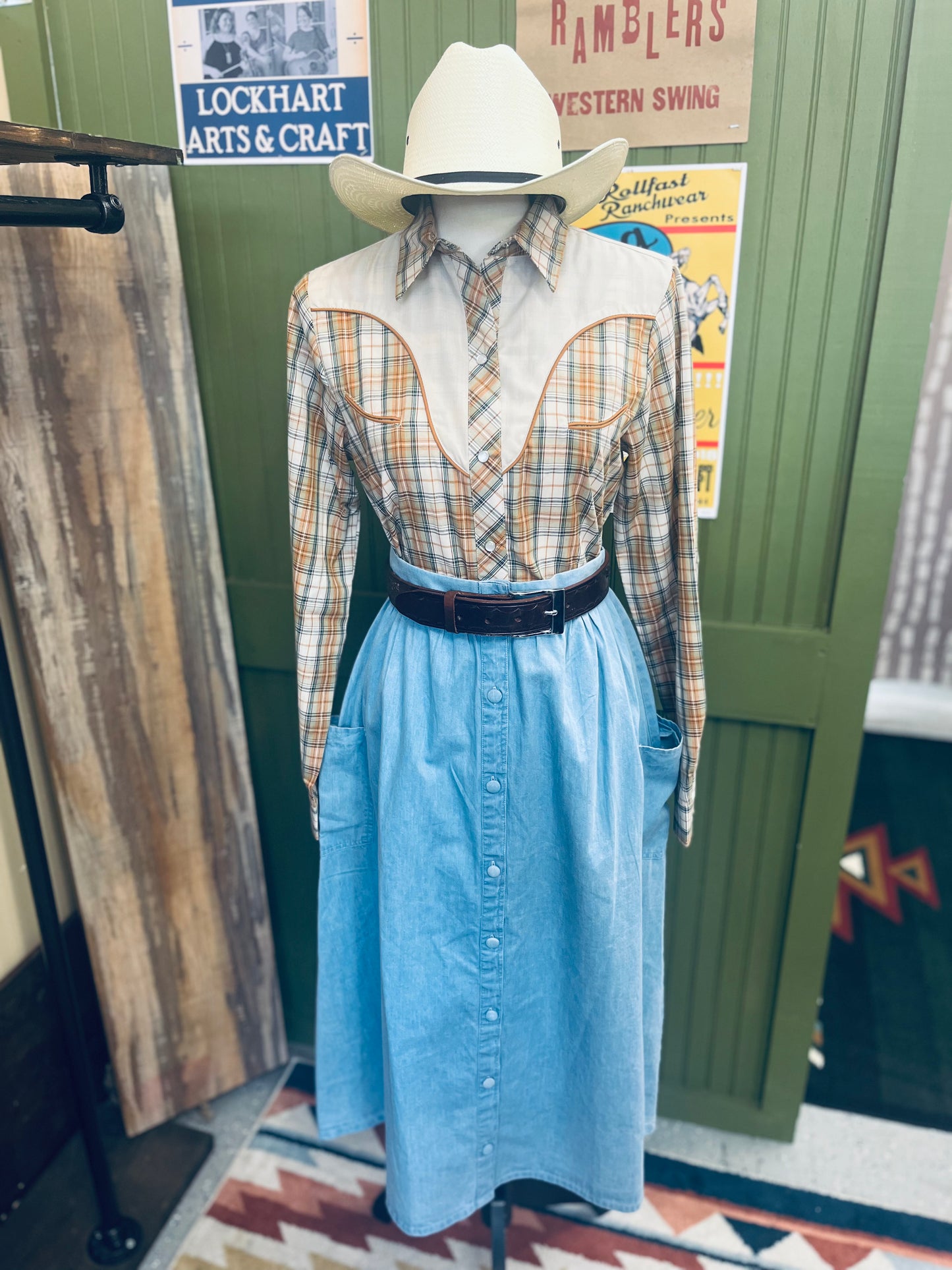 Women’s Plaid Cactus Western Shirt